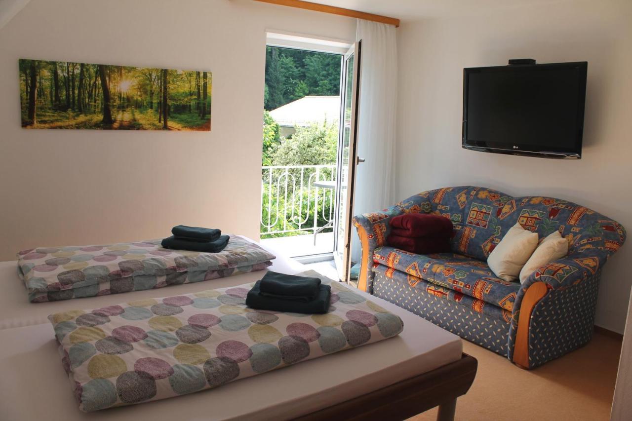 Pension Waldblick Illertissen Bagian luar foto